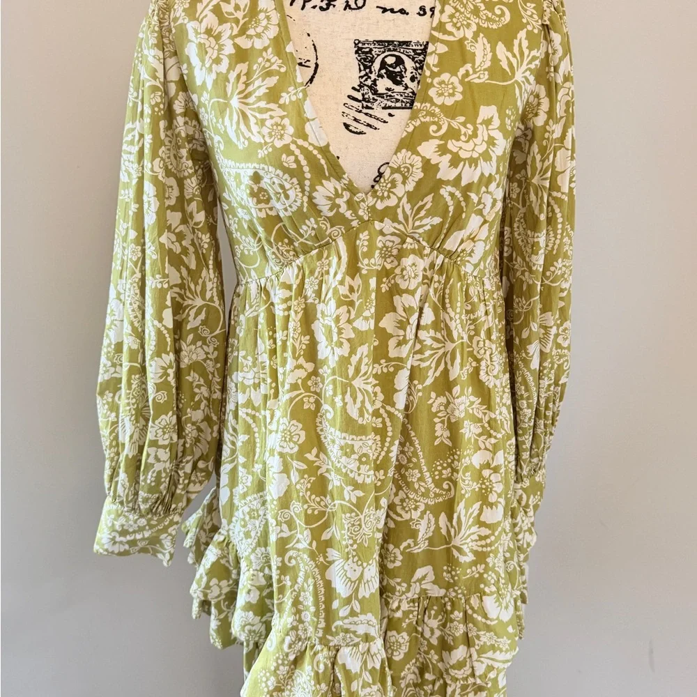 Floral Green Dress - Picture 2 of 4